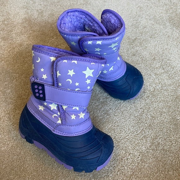 525 Cat And Jack Star Snow Boots Size 6 